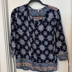 Lucky Brand 3/4 sleeve top with tie sleeves & elastic waist hem size medium